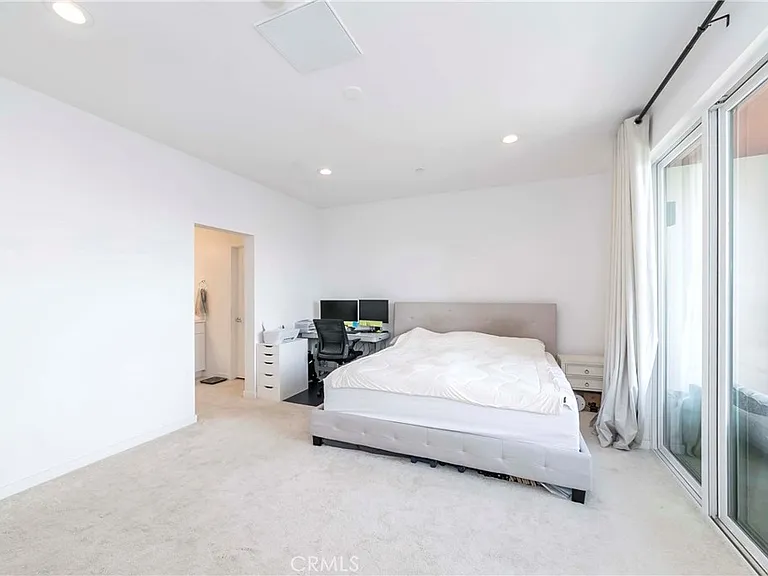 408 Hudson St — Photo 21