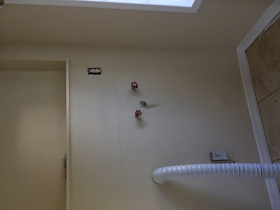 4th image of 419 W Hancock St