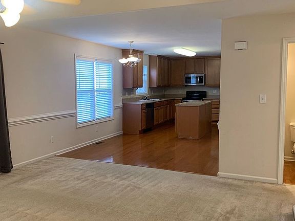 4th image of 117 Harlon Ct