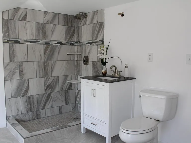 2640 Duke St #A — Photo 11
