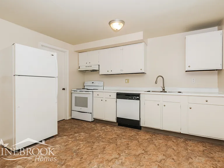 8048 Mount Everest St — Photo 6