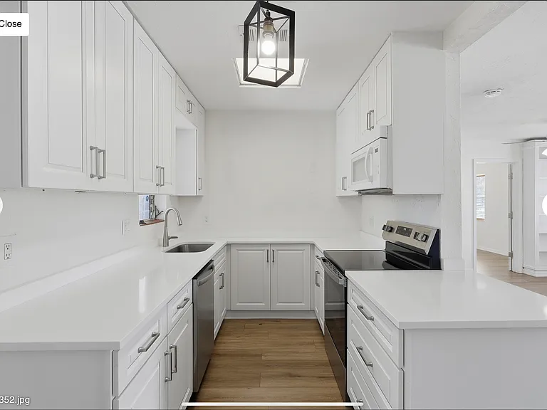 4737 W Wallcraft Ave — Photo 5