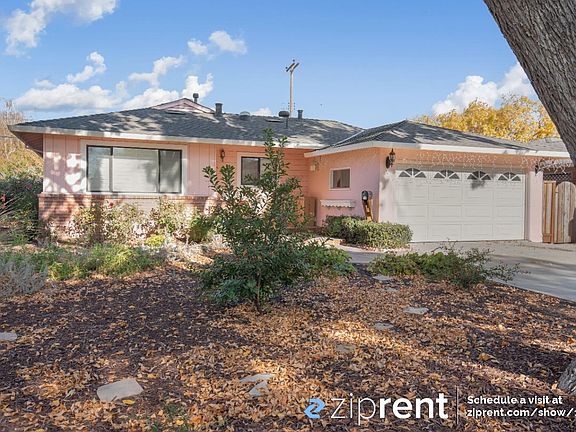 2nd image of 3509 Cabrillo Ave