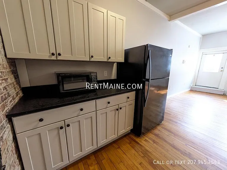 3 Cushing St #4 — Photo 5