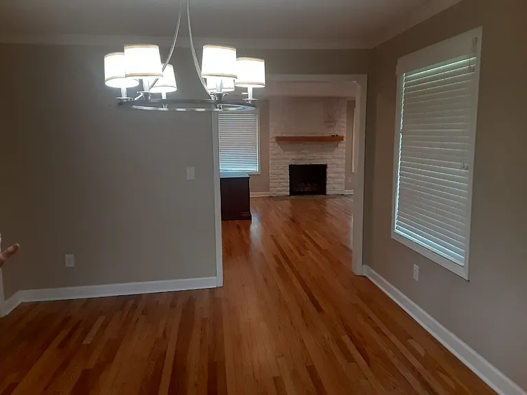 4239 Forrest Ave — Photo 3
