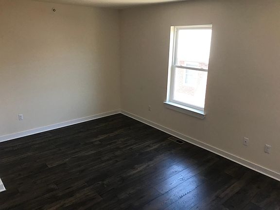 3rd image of 531 South St #202