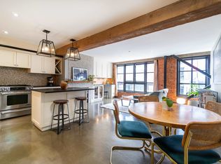 1066 Hamilton St #203, Vancouver, BC V6B 2R9