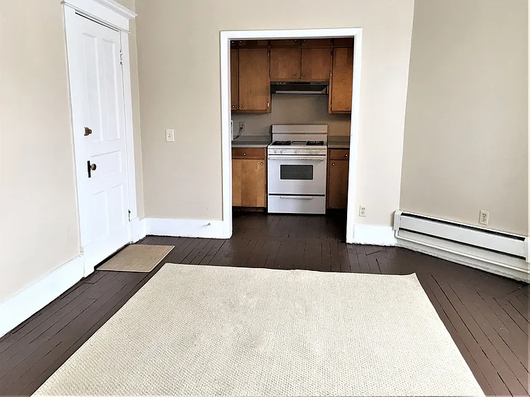 205 Scammel St — Photo 6