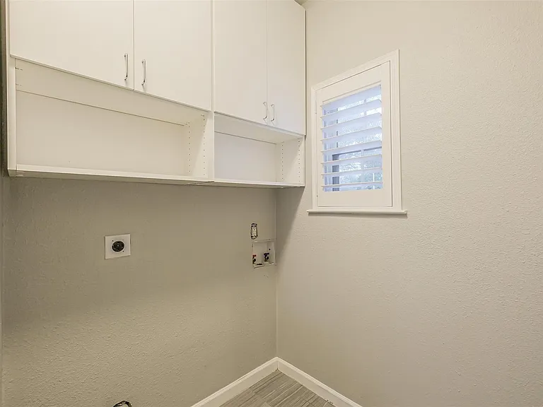 5506 Langhorne Ct — Photo 24