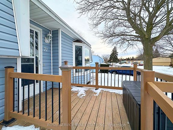 3rd image of 71 Bluffs Rd