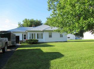 212 E 11th St, Tipton, IA 52772