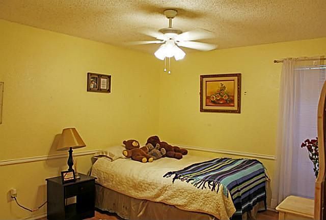 1st image of 3928 Wentworth Dr