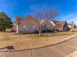 7720 Saint Jordan Cir, Newburgh, IN 47630