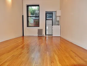 Rented by City Connections Realty