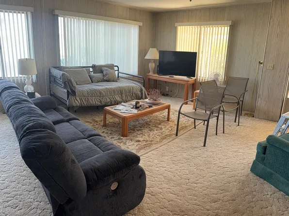 73213 Highland Springs Dr, Palm Desert, CA 92260