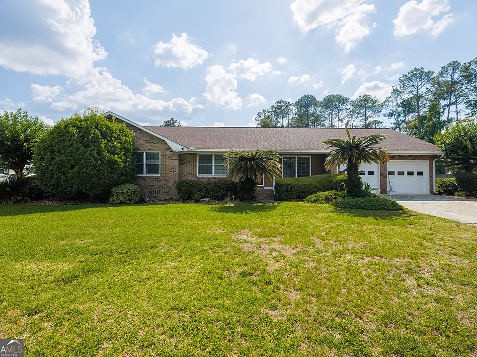 1st image of 2243 Oakgrove Cir