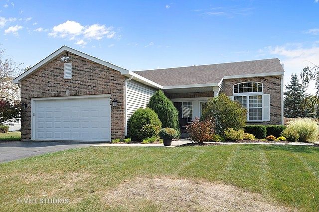 1st image of 174 S Woodlet Ln