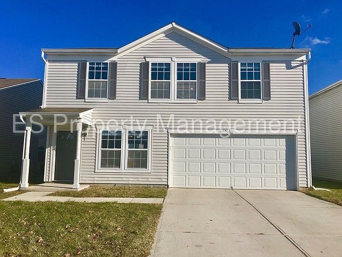 1st image of 10858 Woods Dr