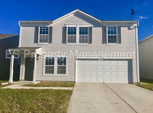 10858 Woods Dr, Ingalls, IN 46048