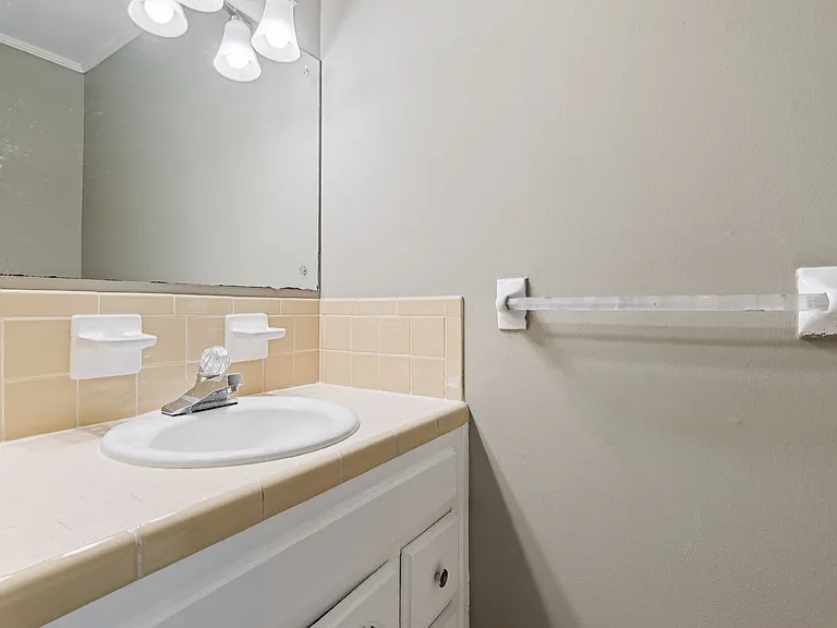 3212 Westbrook Dr #100 — Photo 12