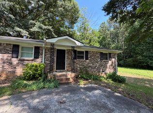 89 Sheila Ln, Powder Springs, GA 30127