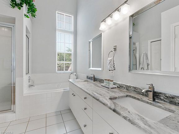 4th image of 25280 Pelican Creek Cir APT 202