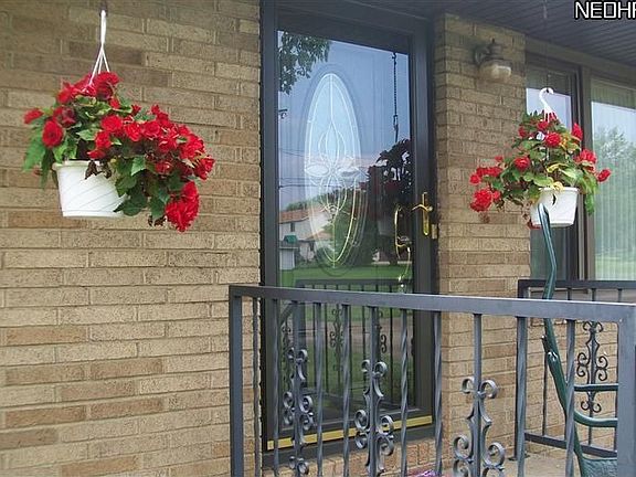 5th image of 4421 Beck Ave