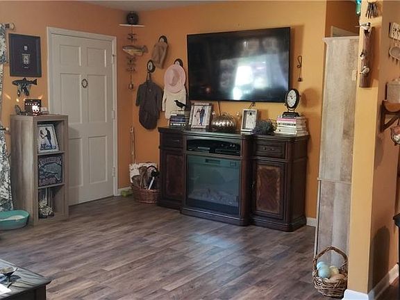 5th image of 3411 Poinciana Dr