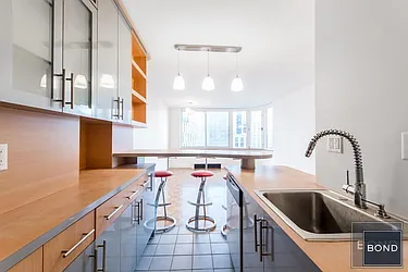 Rented by Bond New York