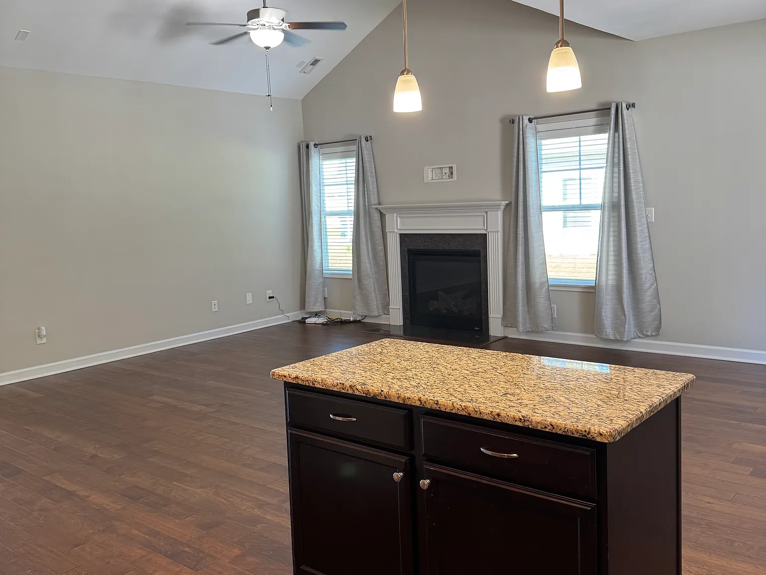 3 bed, 1565 sqft, $1,850 — Photo 4