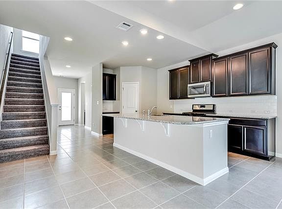 5th image of 5617 San Michele St
