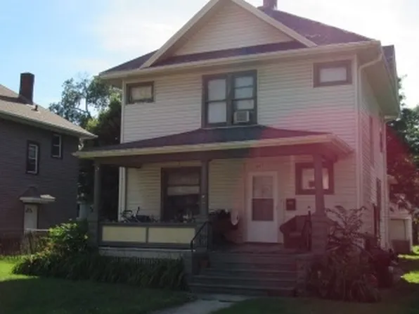 667 S Myrtle Ave, Kankakee, IL 60901
