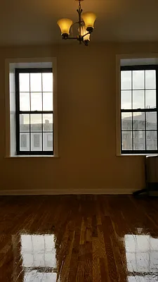 Rented by Lang Realty LLC | media 37