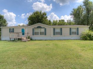 402 W 7th St, Hominy, OK 74035