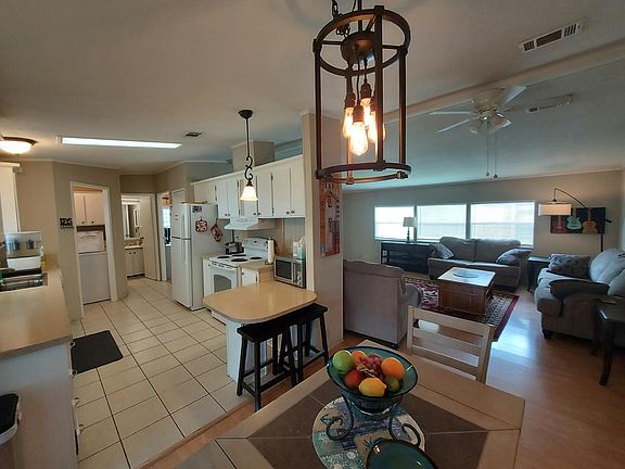 3rd image of 129 Sea Fern Ct #26