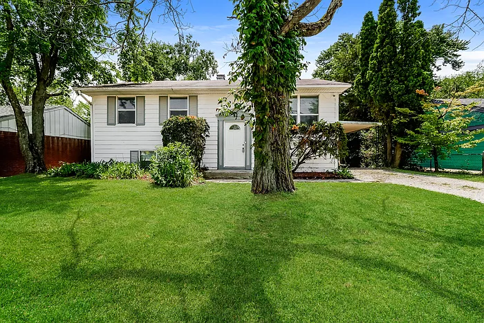 8703 Montery Rd — Photo 1