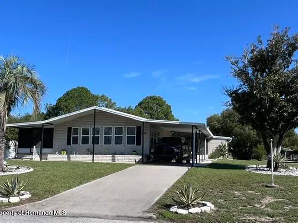 8190 Weatherford Ave, Brooksville, FL 34613