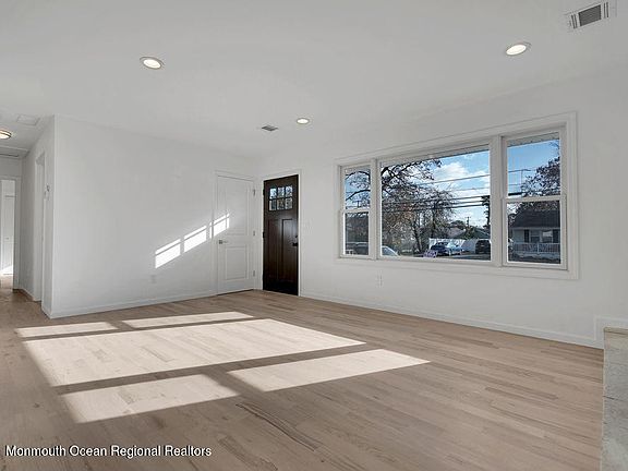 4th image of 508 Beachwood Blvd