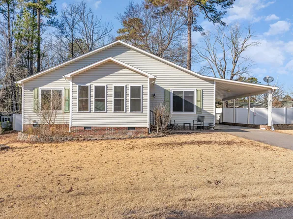 333 N Franklin Dr, Sanford, NC 27330