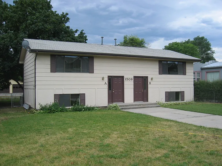 1509 Stoddard St — Photo 1