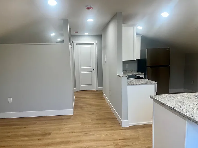 332 Daniel Webster Hwy #3 — Photo 15
