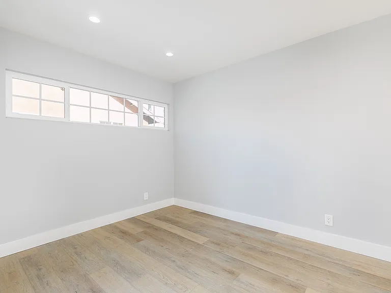 2822 S Redondo Blvd #A — Photo 6