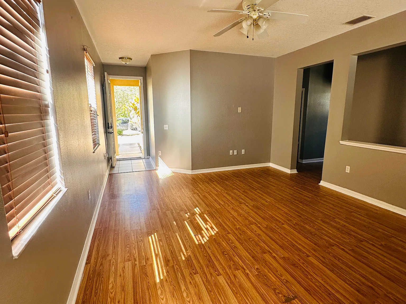 12126 Fern Haven Ave — Photo 2
