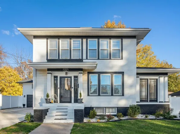 404 S College Ave, Aledo, IL 61231