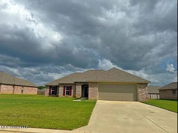120 Gun Hill Cv, Byram, MS 39272