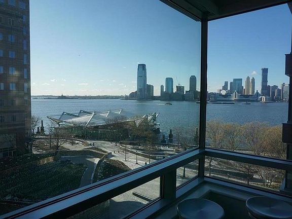 3rd image of 2 River Ter APT 6E