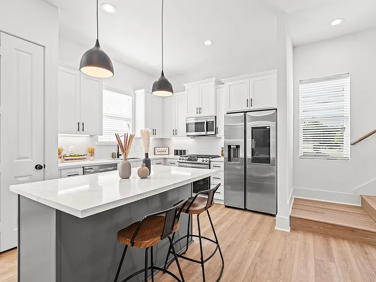 1307 Oak Tree Forest Ct — Photo 15