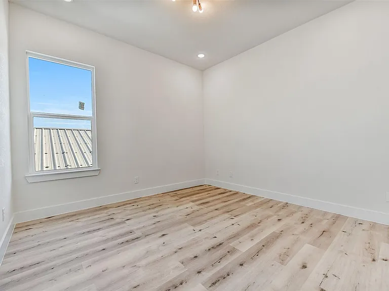 5906 Saint Augustine St #C — Photo 26