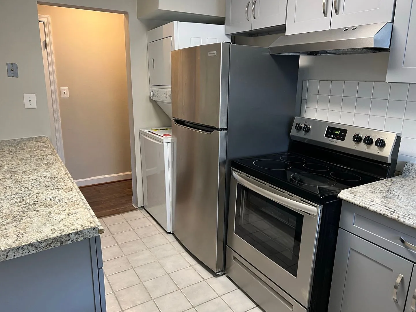 40 N. Summit Avenue — Photo 3