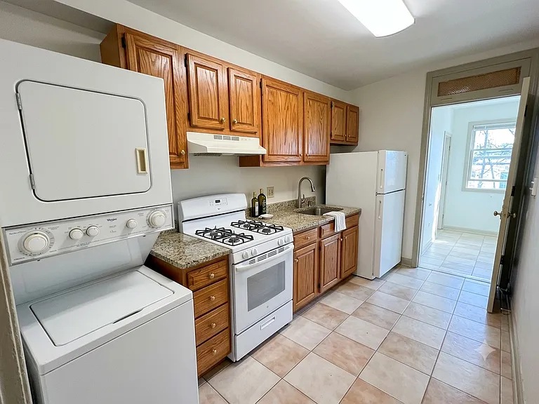 2236 40th Pl NW #4 — Photo 7